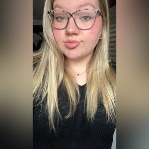 Meet your Posher, Allyson